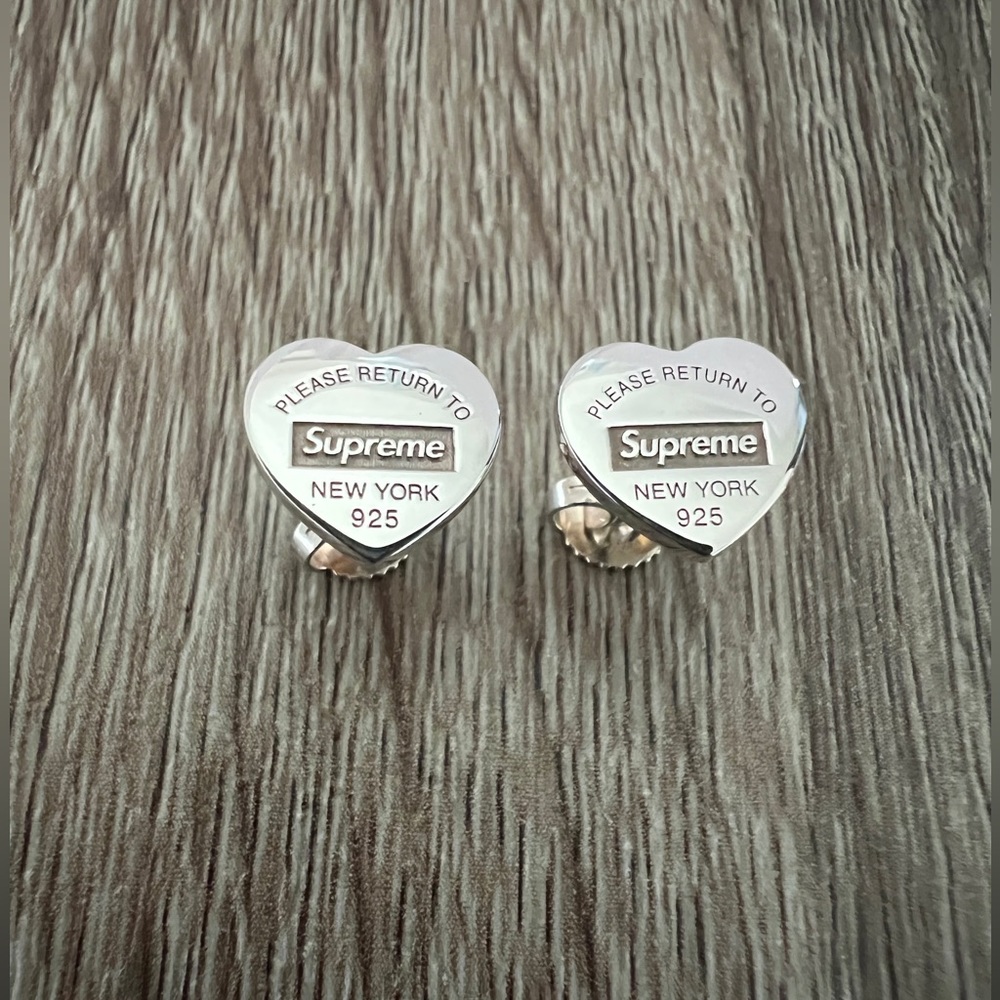 Tiffany & Co.‎ earrings